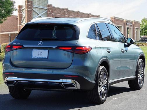 2026 Mercedes-Benz GLC 300 Base