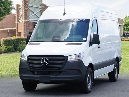 2025 Mercedes-Benz Sprinter 2500 Standard Roof