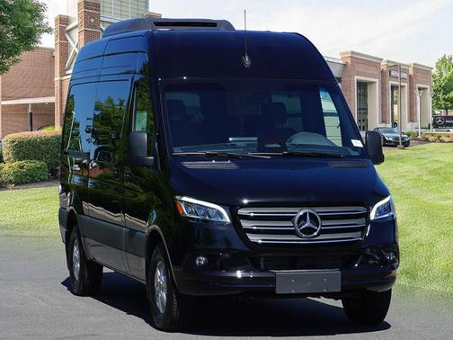 2025 Mercedes-Benz Sprinter 2500 Passenger 144 WB