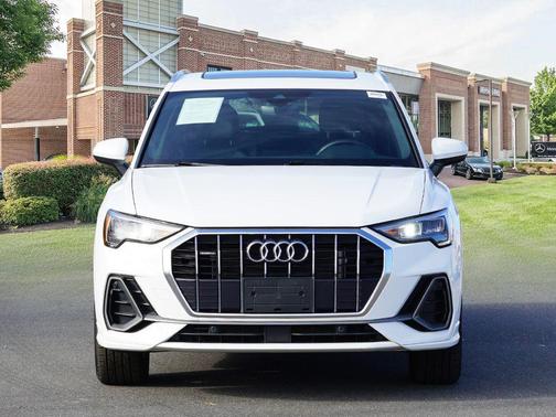 2022 Audi Q3 45 S line Premium