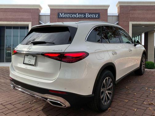 2025 Mercedes-Benz GLC 300 4MATIC