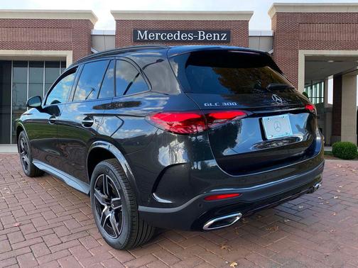 2025 Mercedes-Benz GLC 300 Base