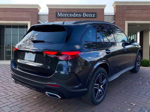2025 Mercedes-Benz GLC 300 Base