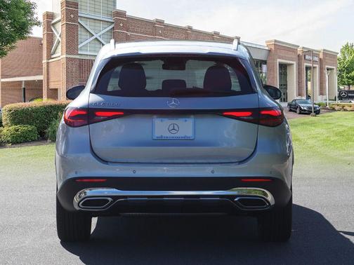 2026 Mercedes-Benz GLC 300 Base