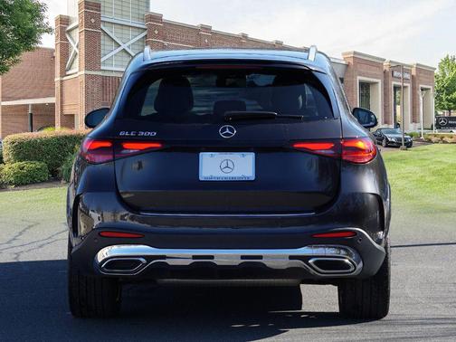 2023 Mercedes-Benz GLC 300 Base