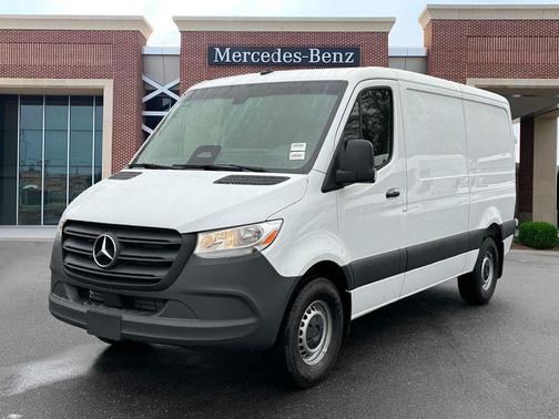 2025 Mercedes-Benz Sprinter 2500 Standard Roof