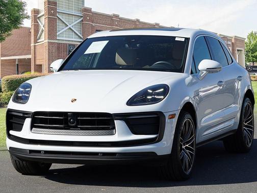 2024 Porsche Macan Base