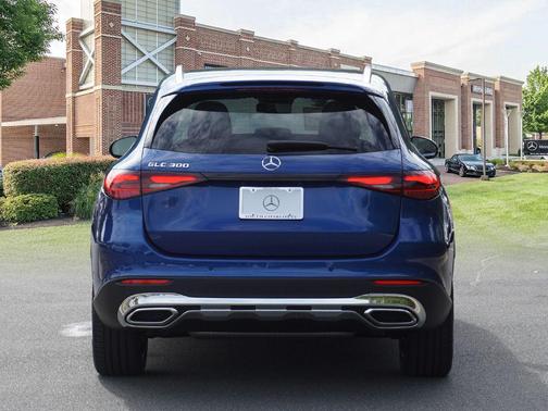 2026 Mercedes-Benz GLC 300 Base