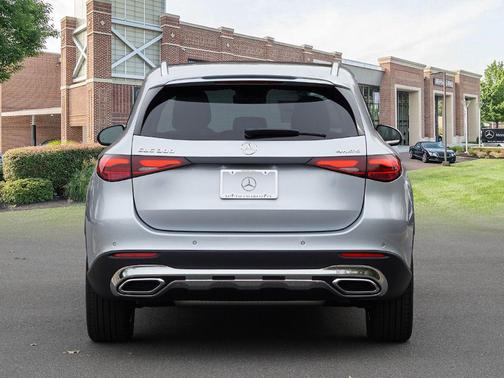 2026 Mercedes-Benz GLC 300 4MATIC