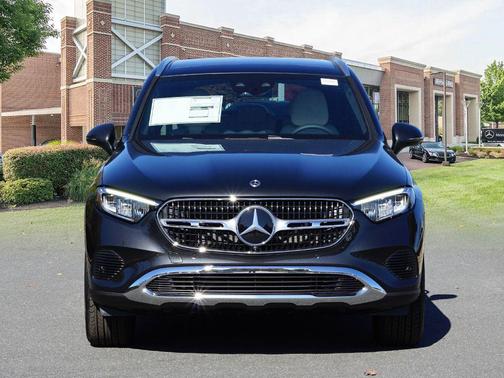 2026 Mercedes-Benz GLC 300 4MATIC
