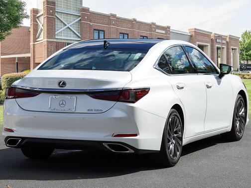 2024 Lexus ES 350 Luxury