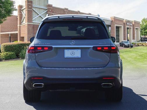 2026 Mercedes-Benz GLS 580 4MATIC