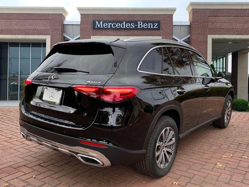 2025 Mercedes-Benz GLC 300 4MATIC
