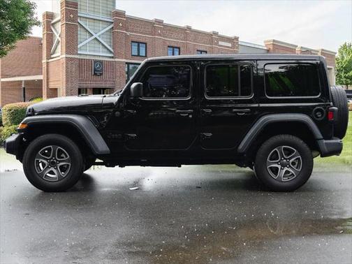 2022 Jeep Wrangler Unlimited Sport