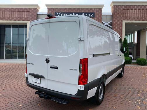 2025 Mercedes-Benz Sprinter 2500 Standard Roof