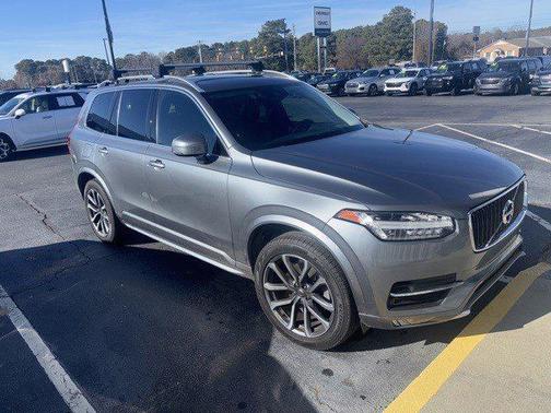 2019 Volvo XC90 T6 Momentum