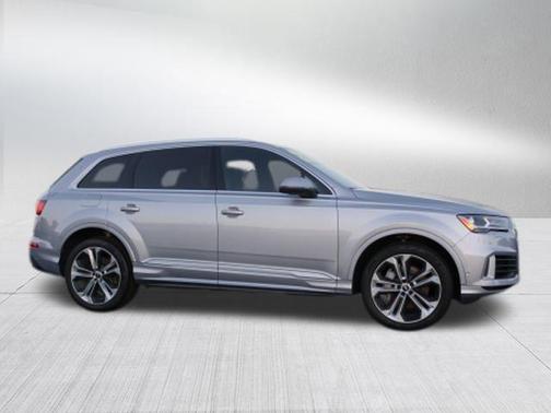 2021 Audi Q7 55 Premium Plus