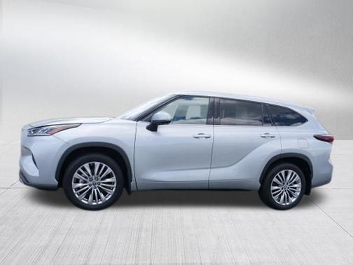 2024 Toyota Highlander Platinum