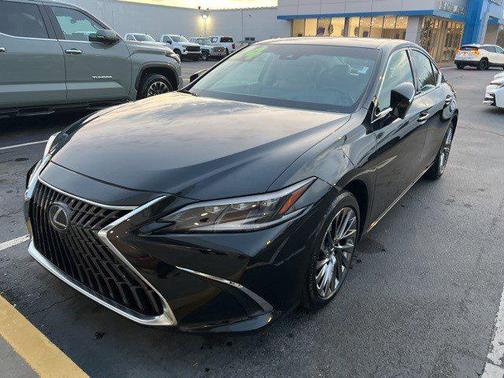 2024 Lexus ES 300h Ultra Luxury