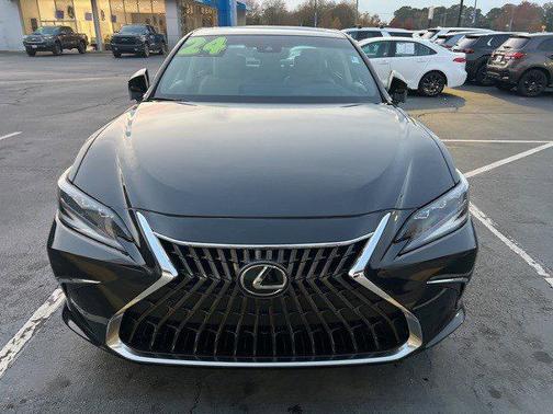 2024 Lexus ES 300h Ultra Luxury