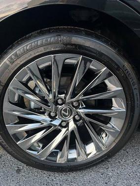 2024 Lexus ES 300h Ultra Luxury