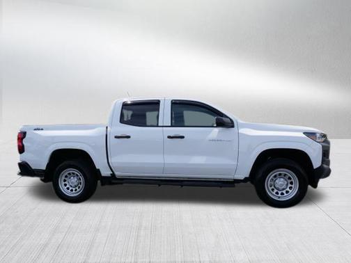 2024 Chevrolet Colorado WT
