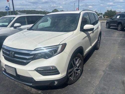 White Diamond Pearl 2018 Honda Pilot Touring