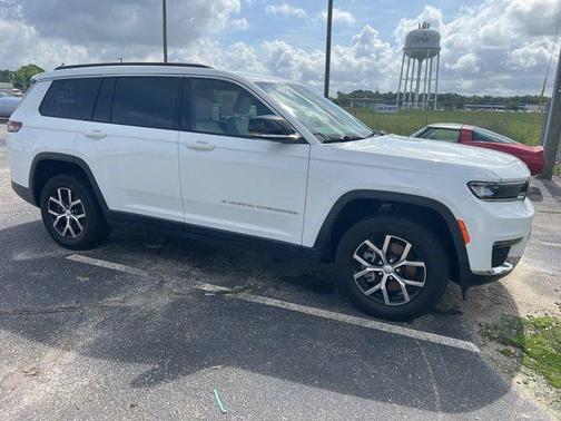 Bright White Clearcoat 2024 Jeep Grand Cherokee L Limited