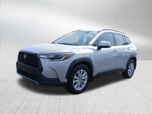 2024 Toyota Corolla Cross LE