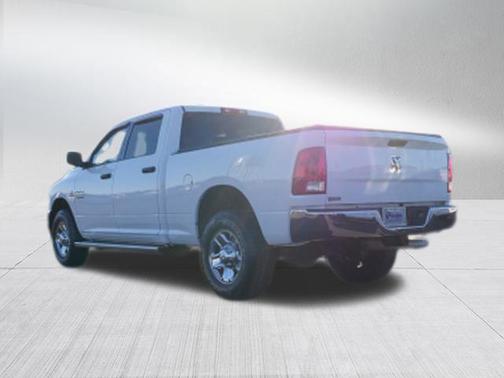 2018 RAM 2500 Tradesman Crew Cab 4x2 6'4' Box