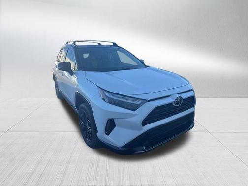 2025 Toyota RAV4 Hybrid SE