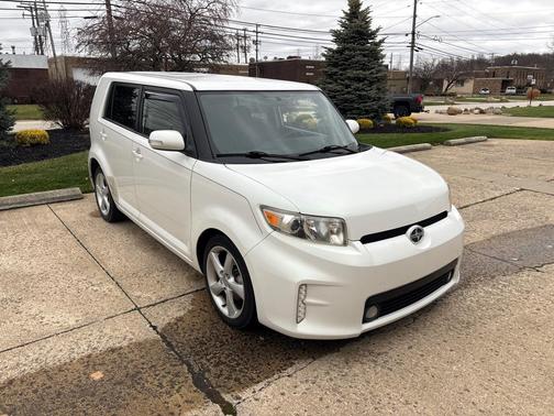 2014 Scion xB Release Series 10.0