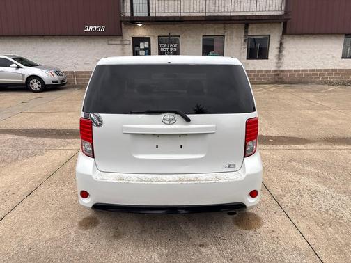 2014 Scion xB Release Series 10.0