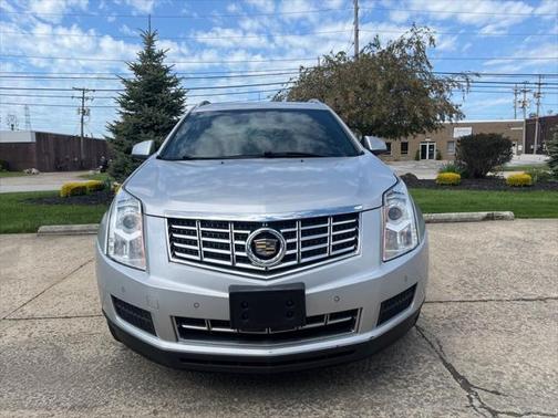 SILVER 2014 Cadillac SRX Luxury Collection