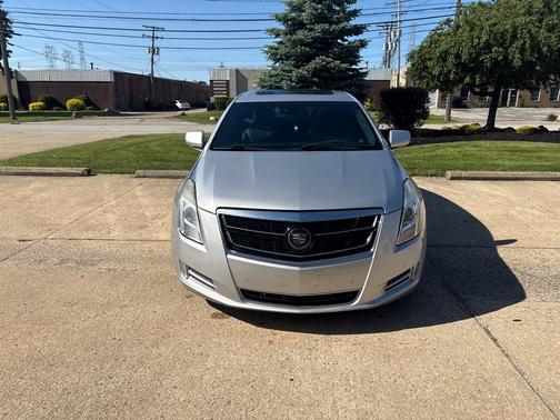 Radiant Silver Metallic 2014 Cadillac XTS Vsport Platinum