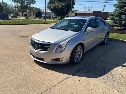 Radiant Silver Metallic 2014 Cadillac XTS Vsport Platinum