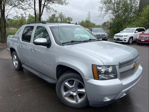 Silver Ice Metallic 2013 Chevrolet Avalanche LTZ