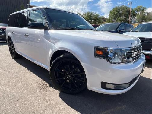 White 2017 Ford Flex SEL
