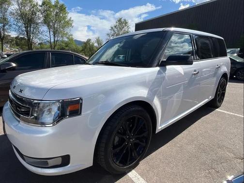 White 2017 Ford Flex SEL