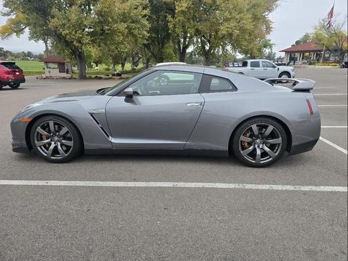 2009 Nissan GT-R Premium