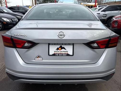 2022 Nissan Altima S FWD