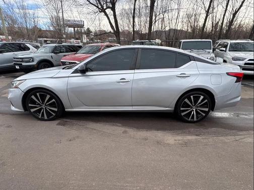 2022 Nissan Altima S FWD