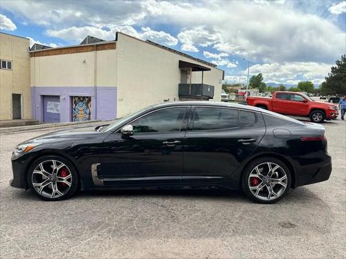 2019 Kia Stinger GT2