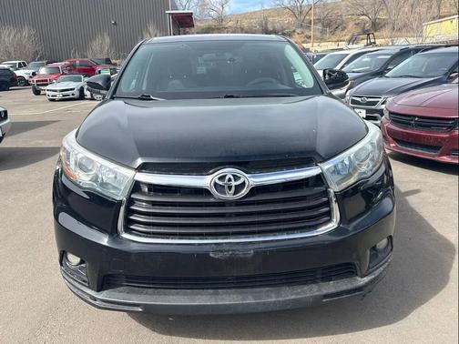 2016 Toyota Highlander LE