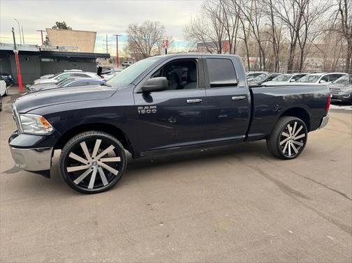 2016 RAM 1500 SLT