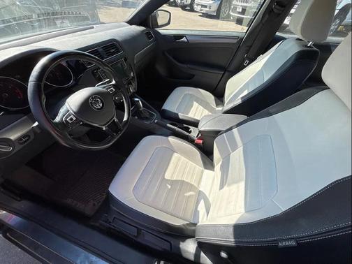 2016 Volkswagen Jetta 1.8T Sport