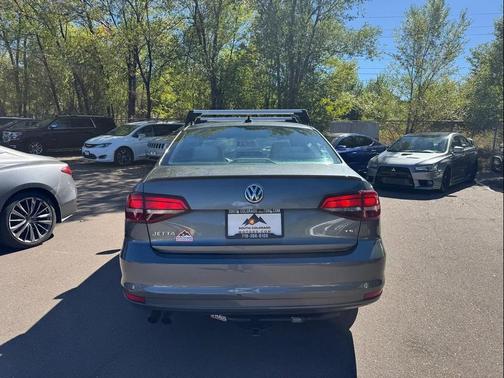 2016 Volkswagen Jetta 1.8T Sport