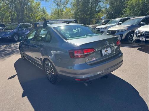 2016 Volkswagen Jetta 1.8T Sport