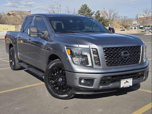 2019 Nissan Titan SL