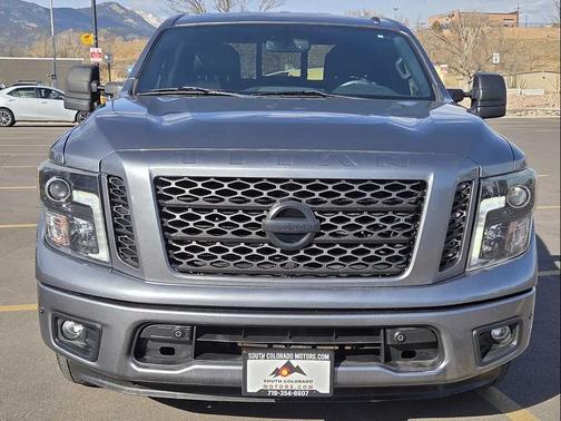 2019 Nissan Titan SL